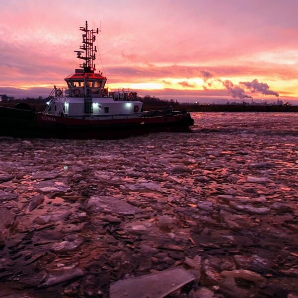 TUGBOAT YEOMAN